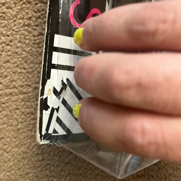 2017 Barbie African American Fashionistas #90  AA FJF50 with Rainbow Dress - Picture 3 of 4